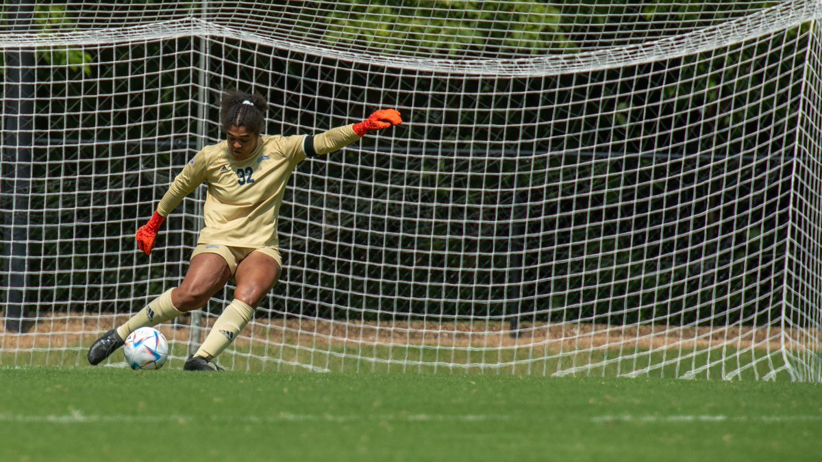 Maya Etienne is no stranger to being the last line of defense.

As a goalie for @usiwomenssoccer, that's her job. But soon, she hopes to be protecting the net from cyber attacks instead of shot attempts.

"The end goal would be working for the FBI, NSA."

courierpress.com/story/sports/c…