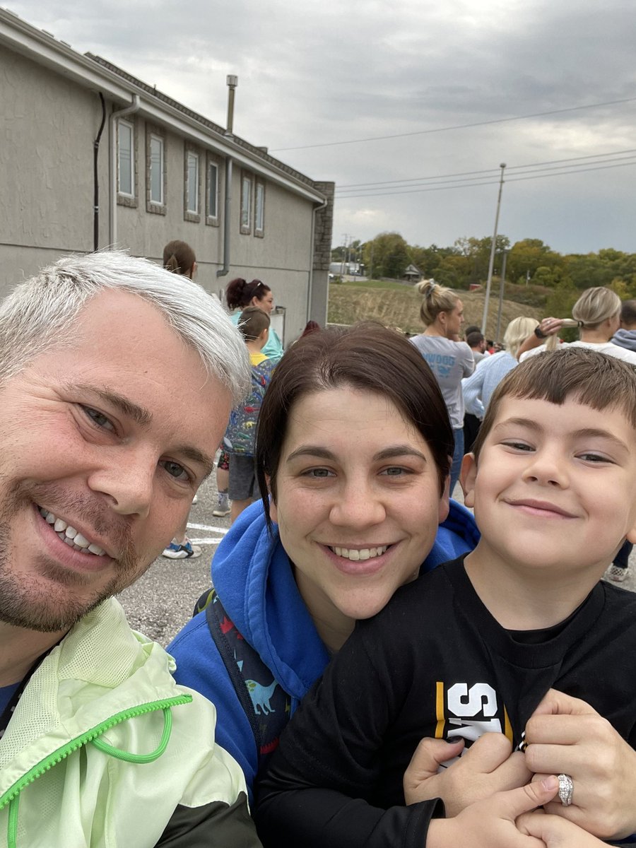 Today we got to experience our first ever walk to school with <a href="/RavensNKC/">Ravenwood Elementary</a> HG got to see <a href="/kcwolf/">KC Wolf 👀</a> , and I got to catch up with one of the best principals ever <a href="/Aimster70/">Amy Casey, Ph.D.</a> We can’t wait for next year! <a href="/NKCSchools/">NKC Schools</a>
