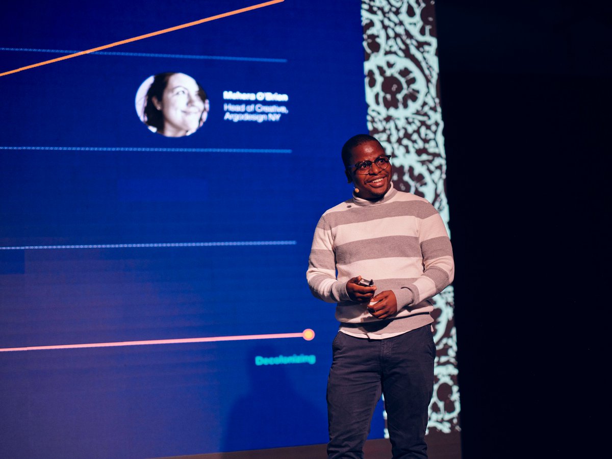 designmattersdk's tweet photo. Senior Product Designer @GuidioneMachava shared with the audience what it takes to be an African in the industry, witnessing and advocating for design decolonization first-hand.
#DesignMatters #DesignCommunity #DigitalDesign #TheFutureOfDesign #DecolonizeDesign #ResponsibleDesign https://t.co/gswx35sPgH