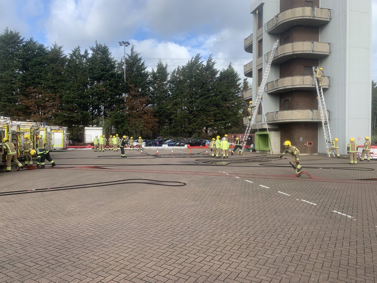McclemontPeter's tweet photo. Went out on the @HIWFRS_LandD drill yard for WDS trainees Station Manager quality assurance of core skills. Really nice to see great team work, skills and passion for what is a great job. Also met the correct On Call trainees, on day 3 but already loving it👍 https://t.co/66sxGPm2px