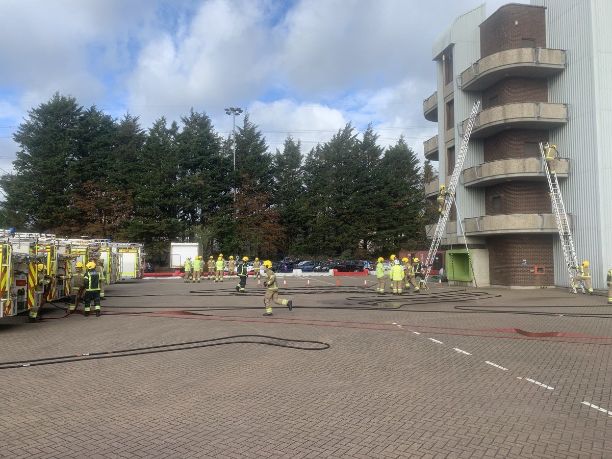 McclemontPeter's tweet photo. Went out on the @HIWFRS_LandD drill yard for WDS trainees Station Manager quality assurance of core skills. Really nice to see great team work, skills and passion for what is a great job. Also met the correct On Call trainees, on day 3 but already loving it👍 https://t.co/66sxGPm2px