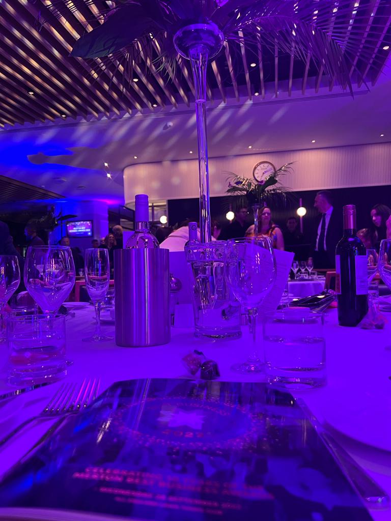 HartleyFowler's tweet photo. Last Wednesday evening at @Wimbledon we had the pleasure of being part of the @MertonBest awards. We were honoured to sponsor the best new business which was presented by Jonathan Askew. Look forward to next year's awards. 🏆

#MertonBusinessAwards #HartleyFowler #Wimbledon https://t.co/cZo2dO4DCN