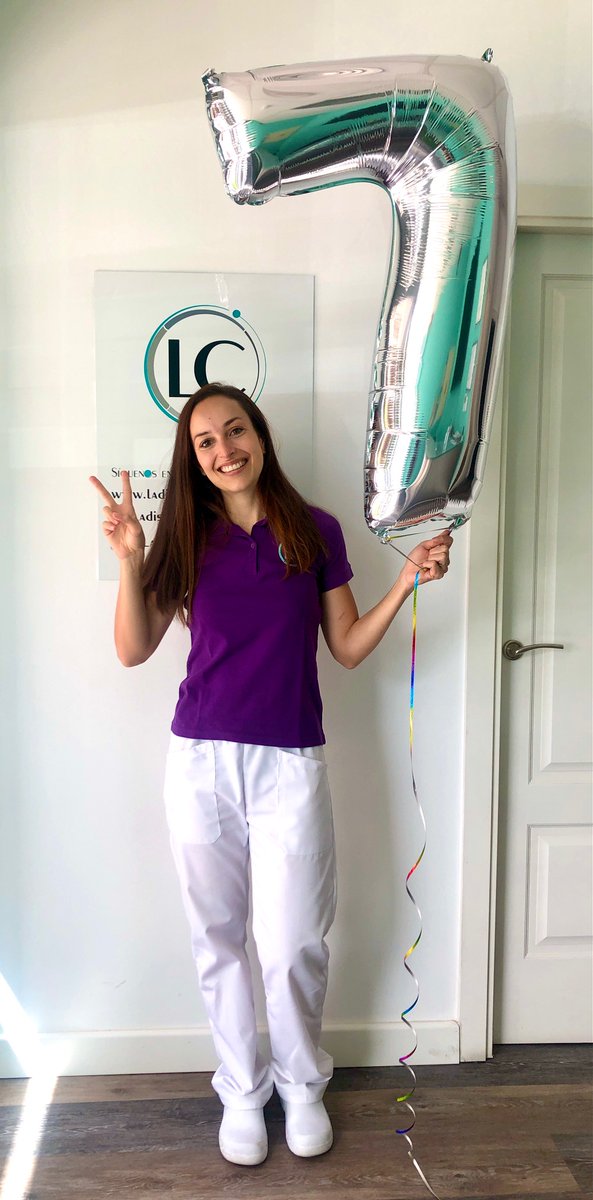LadislaoCampos's tweet photo. Hoy nuestra querida compañera Gloria cumple 7 años con nosotros. Siete años de dedicación, esfuerzo, entrega y amor hacia su trabajo y a la clínica. Muchas gracias Gloria por tu buen hacer siempre.
#aniversario #sieteaños #gloriamachine #gloriapower #muchasgracias #felicidades https://t.co/qXGL1UZWnx