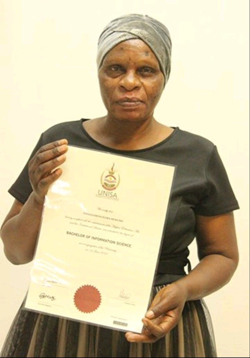 Meet Florah Mukumo, a Limpopo-born mother who comes from a poverty-stricken family but did not allow her circumstances to prevent her from obtaining a Bachelor of Information Science at the College of Human Sciences at Unisa at 64.