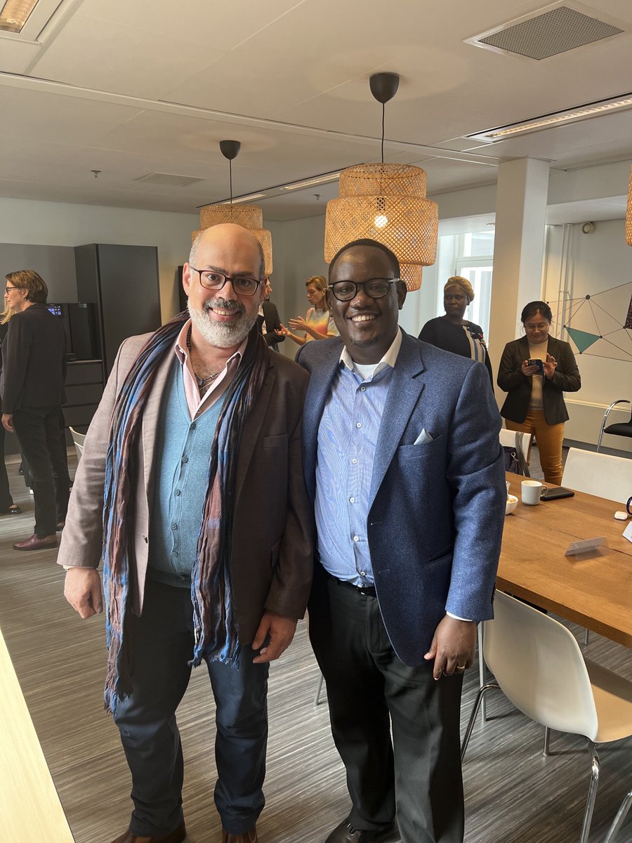 FrankRusa's tweet photo. ⁦@nickopiyo⁩ see who I have bumped into in The Hague😊 https://t.co/o9QG87fkSO