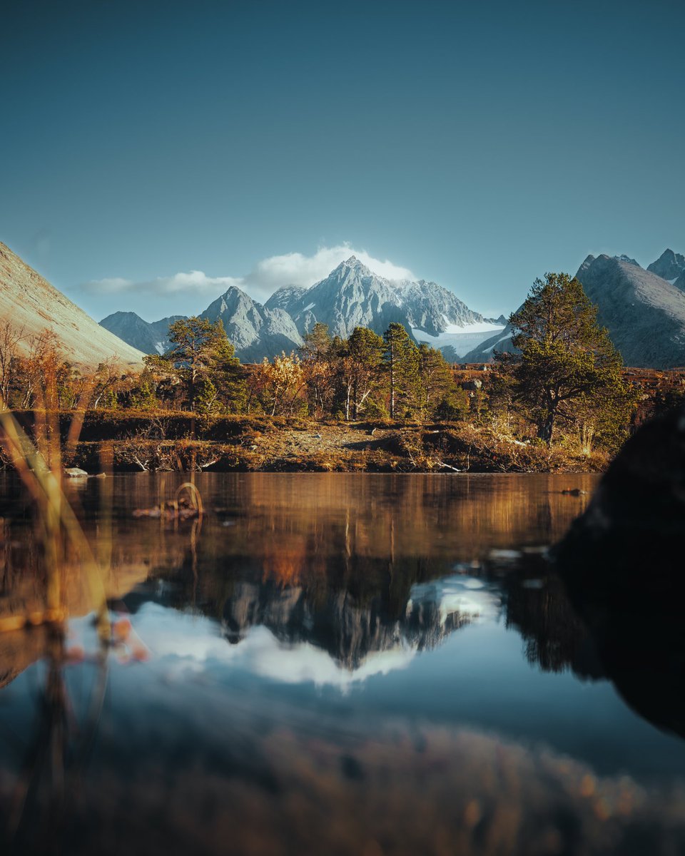 Lyngen Alps.. pretty nice! (📸 Week+ ago) <a href="/Lyngenfjord/">Visit Lyngenfjord</a> <a href="/visitnorway/">Visit Norway</a> #blåvatnet