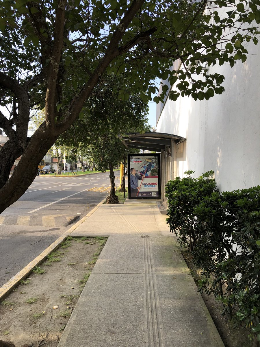 LuisGeteseta's tweet photo. Es la última.  Esta ya se la saben porque y les pedí por favor apoyo y nada. @CEPCPuebla @CICPue @PueblaAyto @MovilidadPue @InfraPue @_lepmx @eduardorivera01 @ClearChannelMX #banqueta #circulacionpeatonal #espaciopublico #TransportePúblico #ciudad #Puebla https://t.co/VPH5Je815z