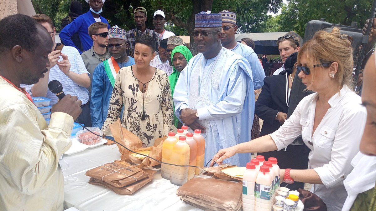 #Gaya : Inauguration de ce Mercredi Matin de la laiterie de Gaya en présence de Madame Meryame Kitir Ministre de la coopération au développement et de la Politique des grandes villes-Belgique et du Ministre de l'élevage du #Niger Tidjani Idrissa AbdoulKadri. 

#Niger 
#Lait