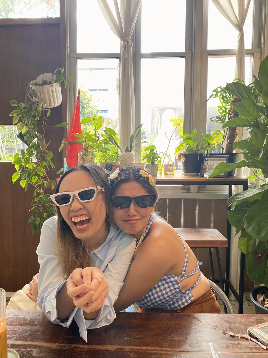 PlanetCocoGrey's tweet photo. still think it’s insane how we met through twitter 10 years ago when greyson was touring asia for his hottn tour, and we ended up being best friends. i’m so so happy to be able to meet you last weekend, I miss you already @eunbread 😭🫶🏻 https://t.co/51XAdDEcoZ
