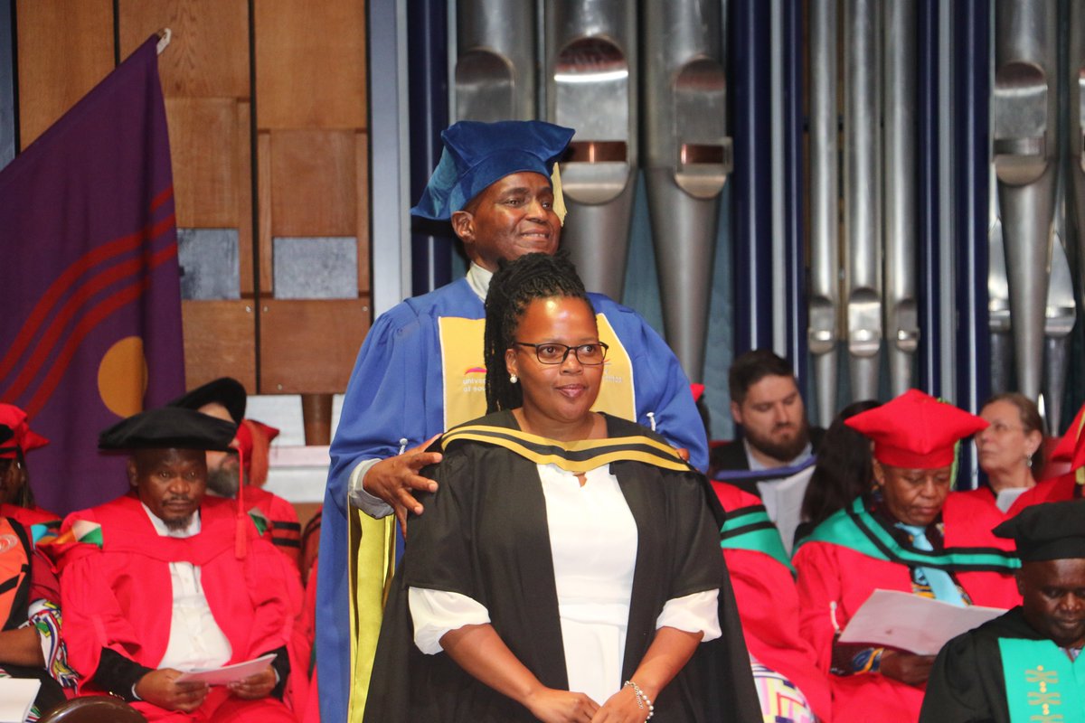 unisa's tweet photo. Congratulations on your Diploma This is the beginning of great accomplishment. Wishing you the best on this momentous day. #circleofexcellence #2022UnisaGraduations 👏 https://t.co/RvjxgpZz1c