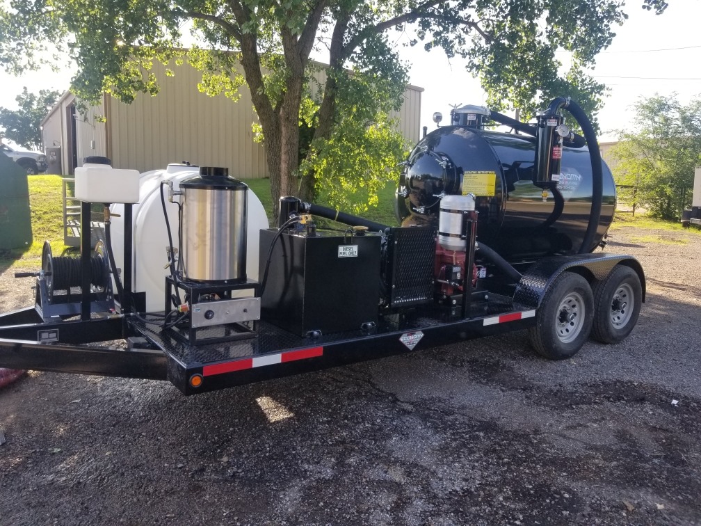 MagnusIndLLC's tweet photo. 2022 hydro vac trailers! Our standard hydro vac has an 800 gallon spoils tank and a 225 gallon fresh-water tank.
These units are powerful, durable and affordable.  
Diesel and gas powered units available.
We build custom vacs and pressure washers.
Financing available (wac) https://t.co/pxn1YaHGBx