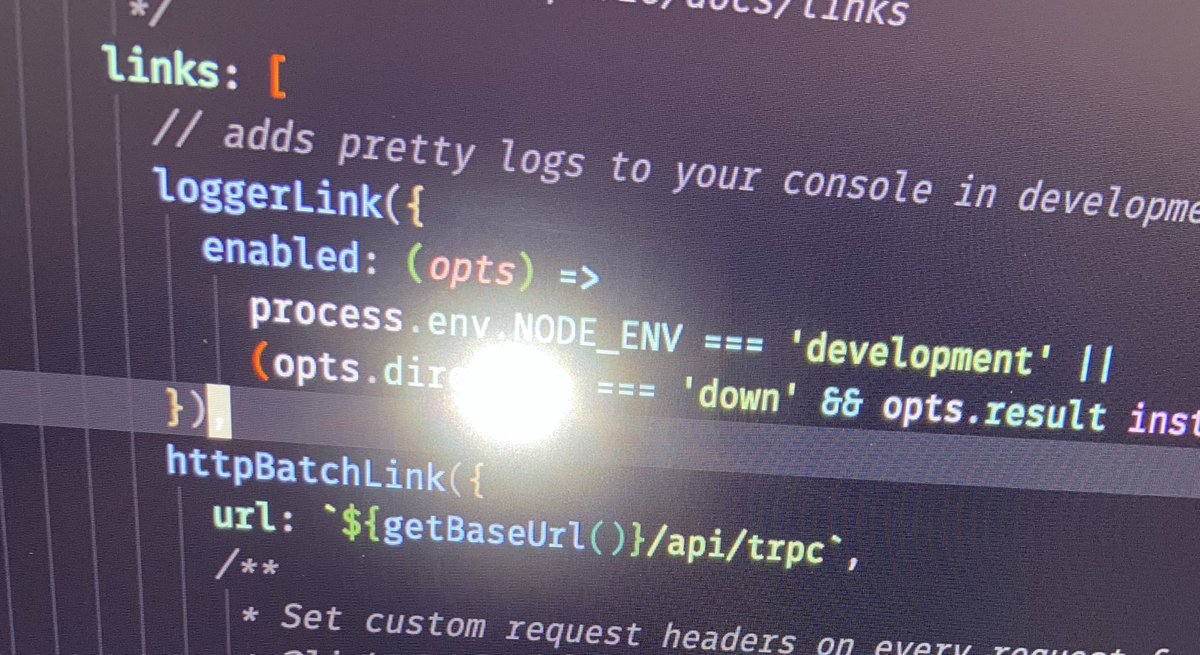 trashh_dev's tweet photo. people who send actual photos of their code when asking for help

why? https://t.co/ebIOaJDmU4