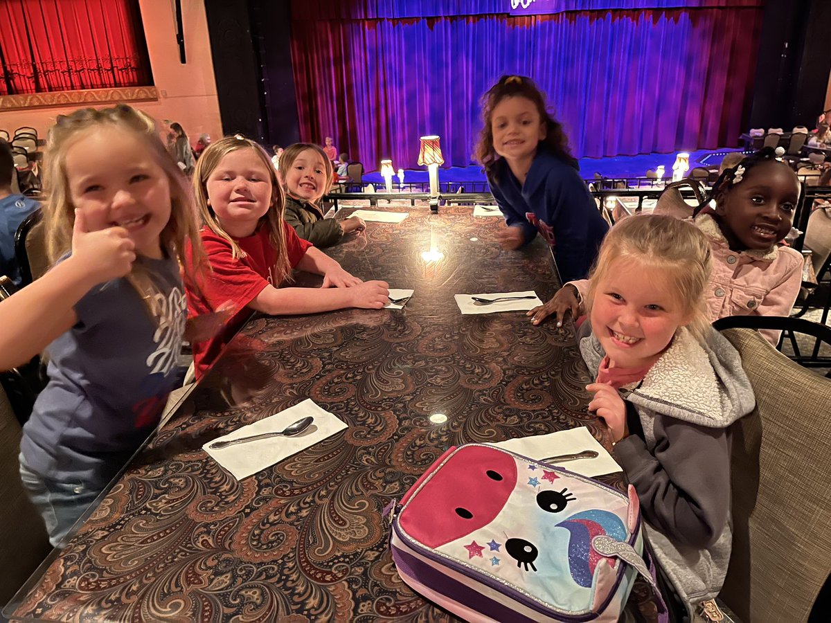 MissW_SECS's tweet photo. @Creekvw_Tweets first graders are ready to watch Spookley at La Comedia! #wearecreekview #middierising https://t.co/oUWLzGriVL