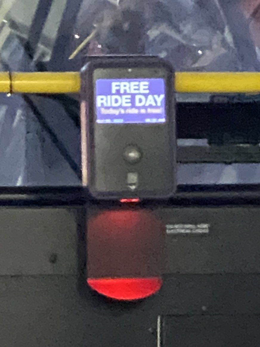 AgentBaz's tweet photo. Doing 2 things today, had to get up earlier to manage bus transportation to work but itβs for a good cause. CA Clean Air Day and @sdmts Free Ride Day! #ridesharesd #CleanAirDayCA #transit https://t.co/jw4BdUeNG4