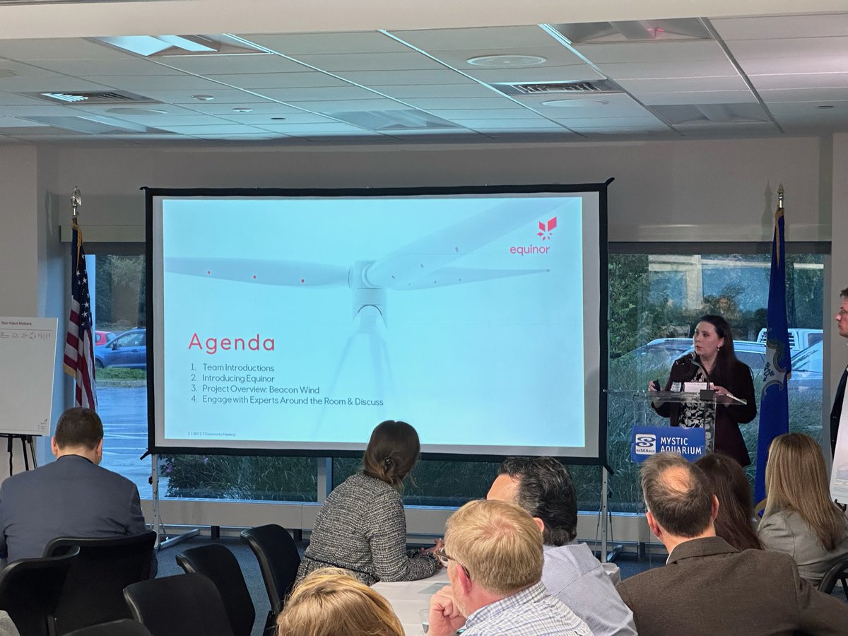 EquinorWindUS's tweet photo. What a night!🤩Thanks to everyone who joined our event @mysticaquarium with @ChamberECT to learn more about #BeaconWind. Didn't get a chance to make it? A recording will soon be available on our website: https://t.co/KBIWcO6VFT https://t.co/87wrJPY48E