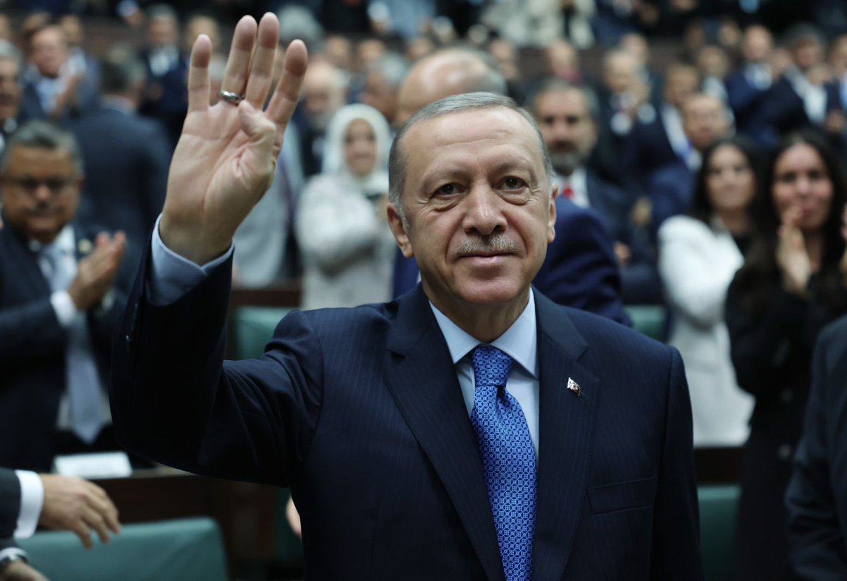 akkadin12subat's tweet photo. 📍Ankara, TBMM

Gazi meclisimizde AK Parti Grup Toplantısına katılarak Cumhurbaşkanımız ve Genel Başkanımız Sayın Recep Tayyip Erdoğan‘ın hitaplarını dinledik. 

#BirOlduk21Olduk https://t.co/OWG8UVAAot