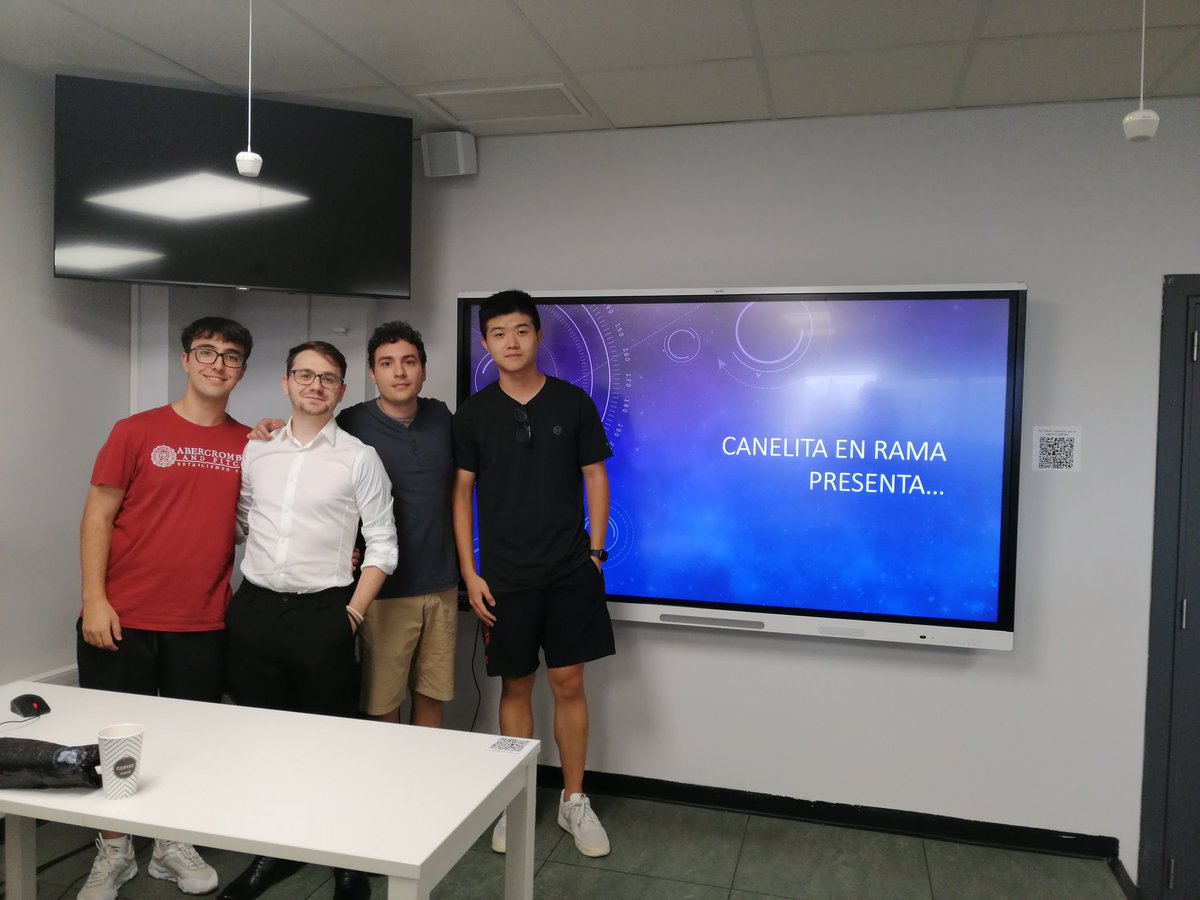 PedroJ_Camacho's tweet photo. Los alumnos de #1Dam Villaviciosa de #cfgs en @UEuropea @CiclosUE presentan sus juegos educativos con @scratch ¡Enhorabuena a tod@s! https://t.co/ZtFaMGfhlJ