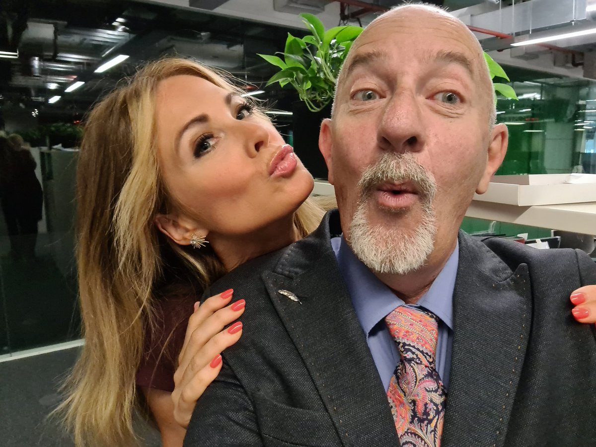 Lovely to catch up with my meteorological mate <a href="/JoBlytheTV/">Jo Blythe 🤍</a> one is talented, engaging and stunning..the other reads the weather!🤣🤣x