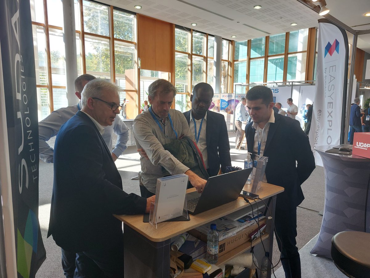 [EVENT] : L'#UTHD2022 bat son plein avec l'équipe Sudalys sur le stand 84 (rdc). Retrouvez-nous pour une démo de notre appli  #easyexploit, #Sig intuitif, innovant et évolutif pour ls #collectivités. Pourquoi ? Pour maîtriser l'exploitation des #réseaux et des infra telecoms.