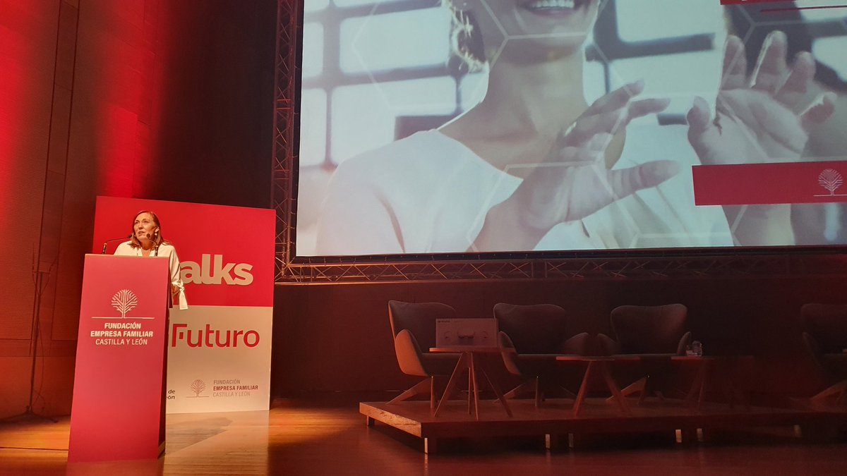 Clara Sanz tweet media