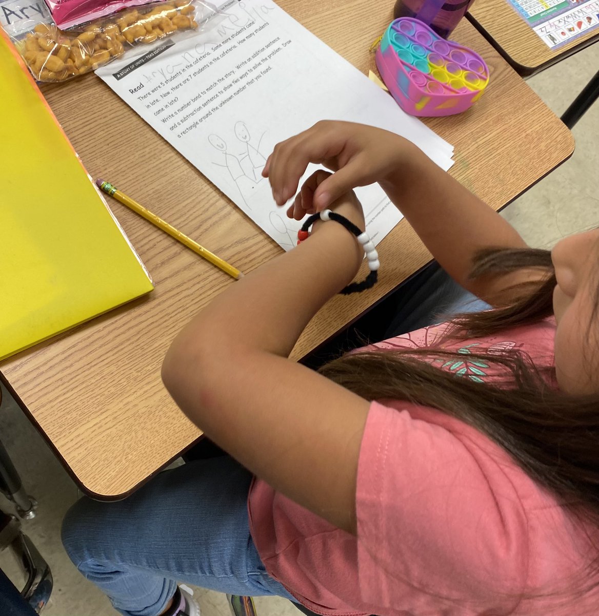 VogelESISD's tweet photo. 1st grade using their rekenrek bracelet to solve! https://t.co/mej4T8Pejc