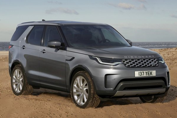 conlansJagLR's tweet photo. The distinctive roof and feature lines rising towards the rear of the vehicle give Discovery Commercial an assertive, recognisable stance that is further enhanced by the front and rear design graphics.
https://t.co/fSc0rmLmmC https://t.co/fDV9BZh4Ok