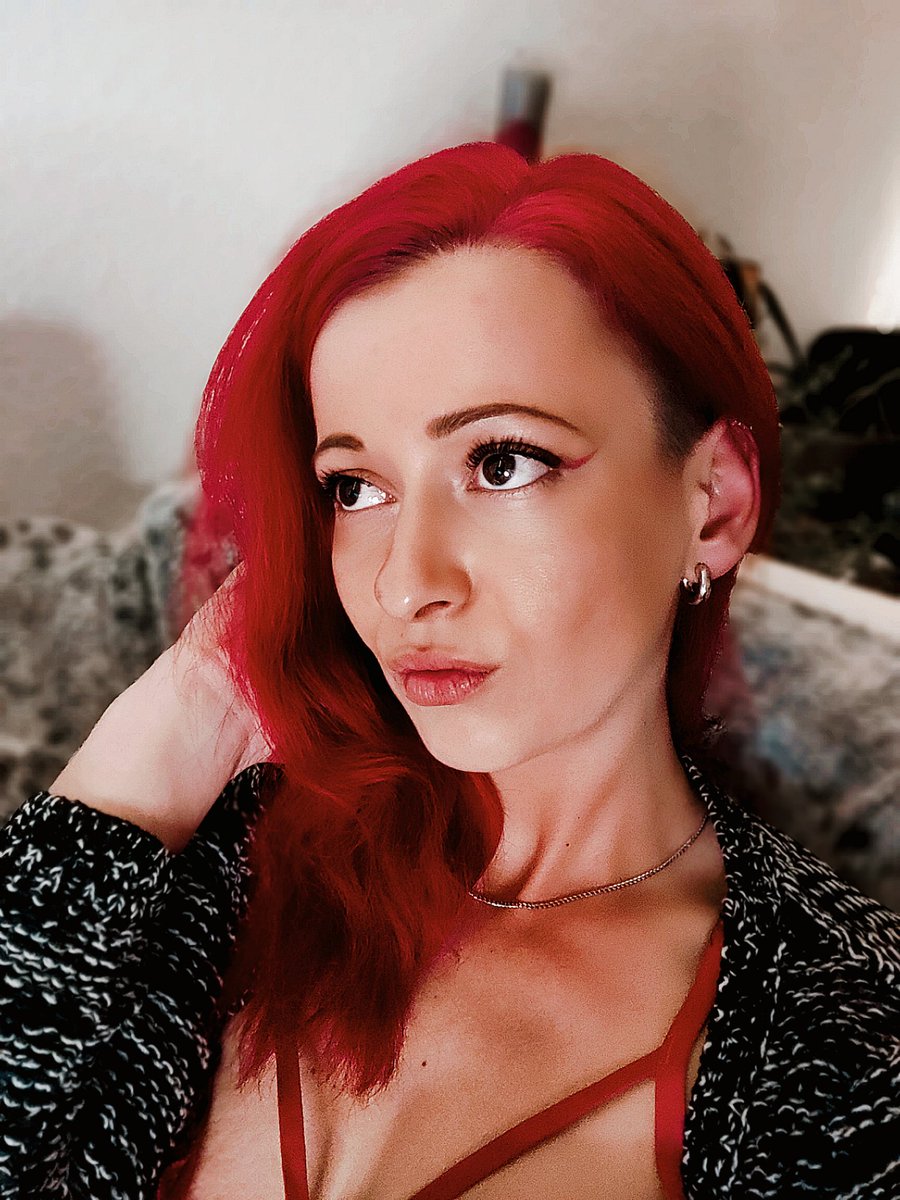 hakke_fee's tweet photo. New hair❤️
New Feeling 🔥 https://t.co/1vQWk2jmn0