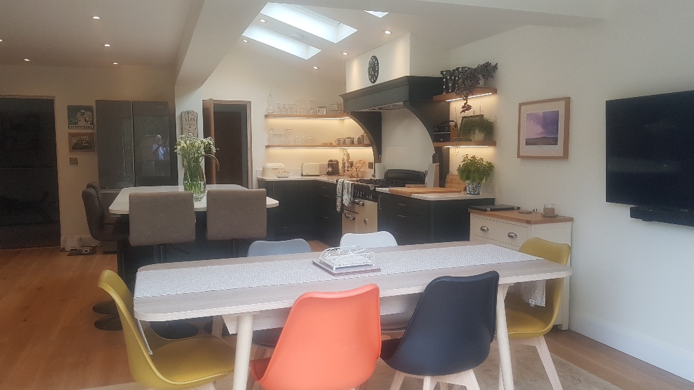 HETHitchin's tweet photo. Are you looking to make more of your kitchen and create an amazing area for socialising?  Why not speak to us to see how we can make your dreams a reality.
https://t.co/3hvBKIZL8t
#homeextension #hitchin #newkitchen https://t.co/w3xD0xnr5H