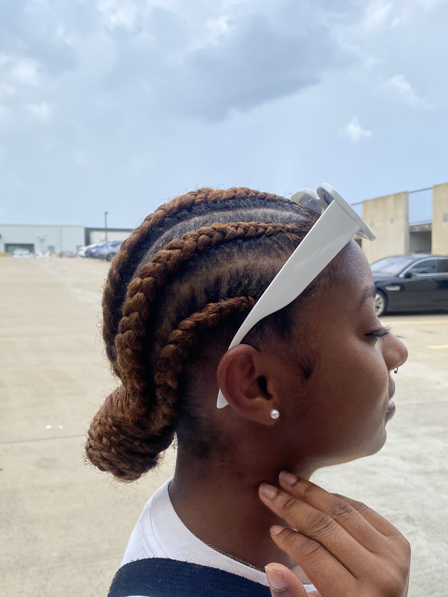 deziremadeu's tweet photo. 4 &amp; 8 ct. cornrow style $20 💕#houston #tsu #txsu #uh #braider #houstonbraider #stylist https://t.co/arLHNx8ctK