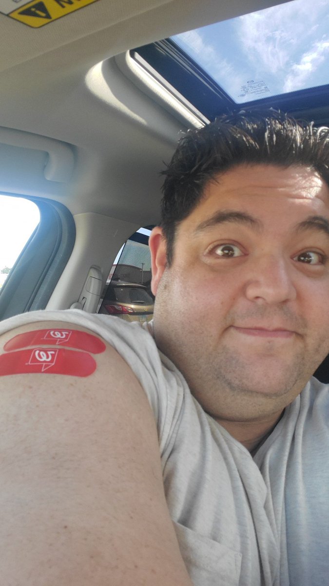 MichaelTatar's tweet photo. Started this #DayOfAtonement by helping make sure I'm inscribed in the Book of Life for another year. Got the booster #CovidVaccine and #fluvaccine. Free to me and super easy. Thanks @Walgreens and @BCBSIL. #thanksobama #LetsGoJoe #FauciFever #VaccinesWork #GetVaccinated https://t.co/xEGa6Zefjk