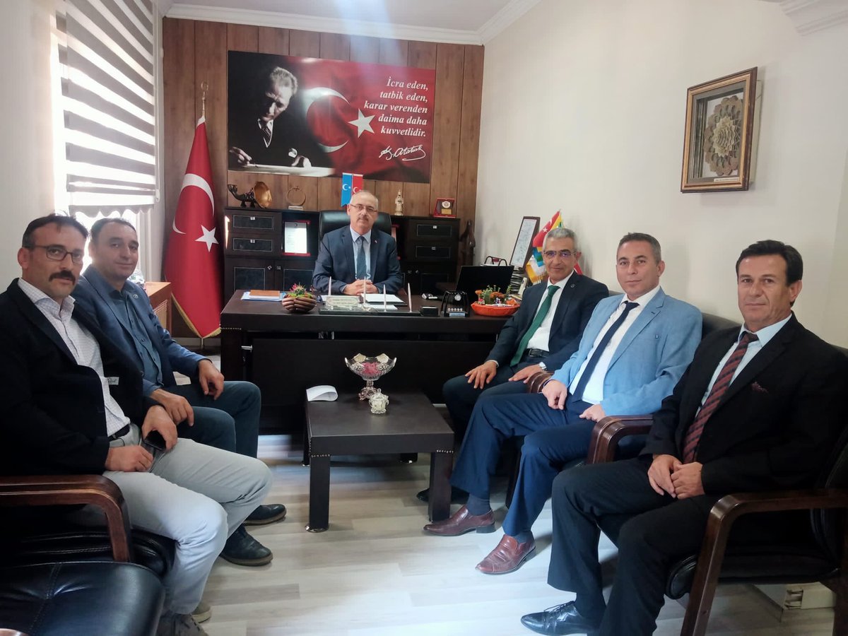 Ödemiş İlçe Milli Eğitim Müdürü Sunullah Desticioğlu’nu hayırlı olsun ziyaretimiz.