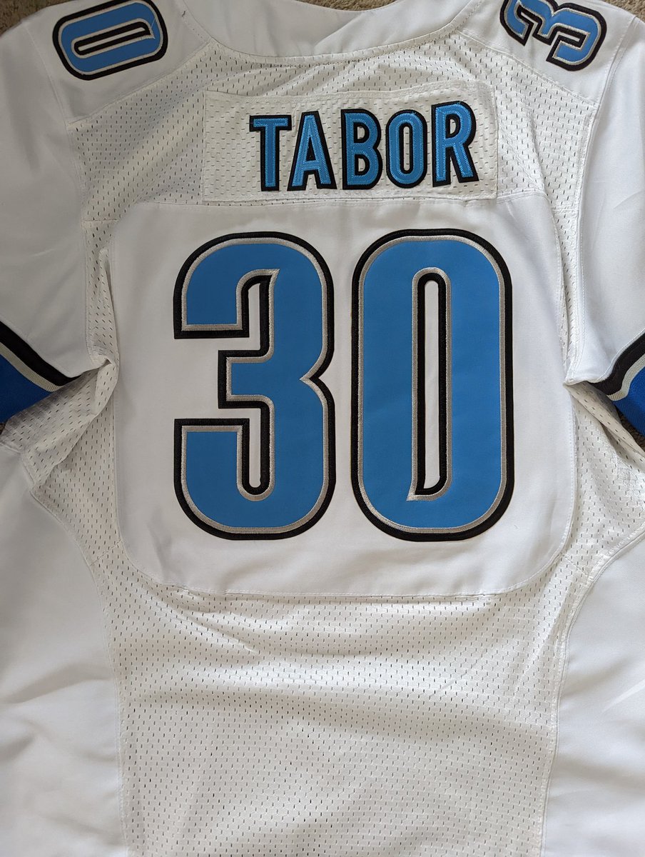 jlew1984's tweet photo. @_31Flavorz Purchased this the day you were drafted by my favorite team. Still should be a Lion but keep balling in Seattle! Is there a way I could get this signed? https://t.co/FncF11WPZo