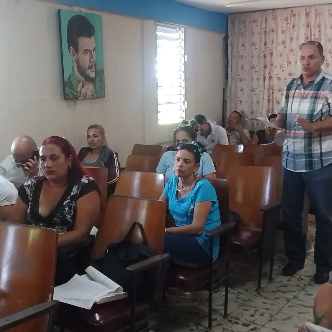 Evalúa Consejo de la Administración en <a href="/amppjimaguayu/">AMPP Jimaguayú</a> la calidad y prestación de servicio de Salud en el territorio, con la presencia de Raquel Viamontes Gil Directora de la DOPI en <a href="/GobCamaguey/">Gobierno de Camagüey</a> y dirigida por el Intendente <a href="/OleisyVega/">Oleisy Vega Caballero</a>