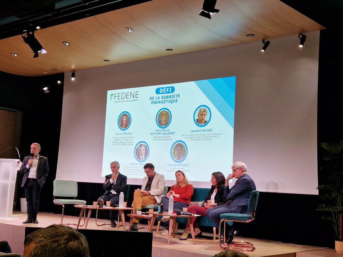 M_MeynierM's tweet photo. Je suis intervenue aux 26ème Rencontres #Fedene de la Transition énergétique.
A la veille des annonces du #gouvernement j'ai exposé les enjeux soulevés par le défi de la #sobriete énergétique et notamment sur son acceptabilité sociale. https://t.co/601KryC3Q7