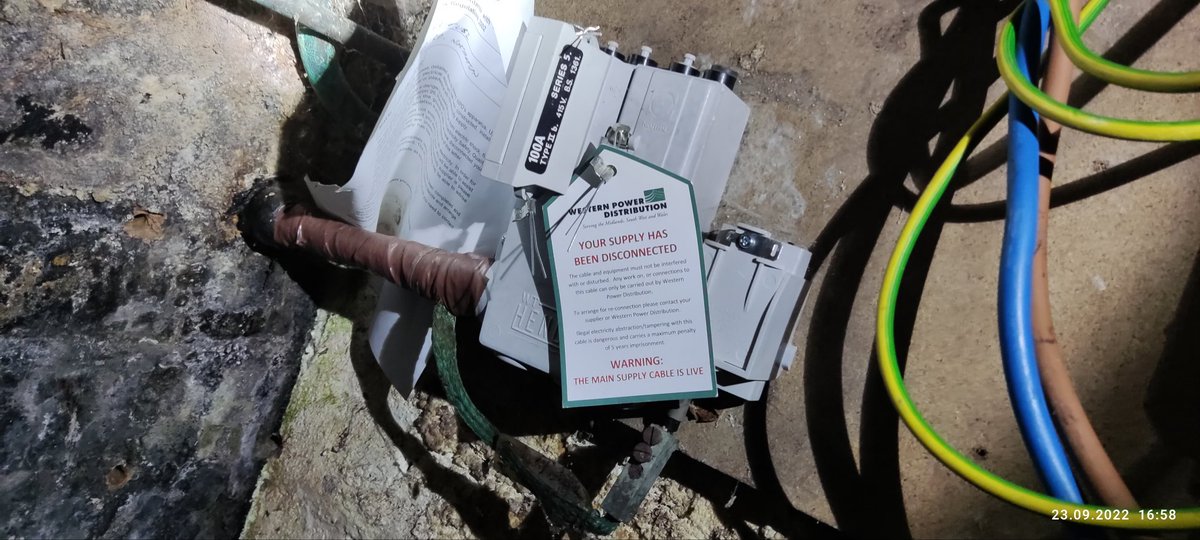SpStyczen's tweet photo. #electrician #leicester
https://t.co/Rl2xpT9xdt
When tenant leaves property in mess, LEICESTER-SPARK LTD can help. https://t.co/pXZiAscd9r