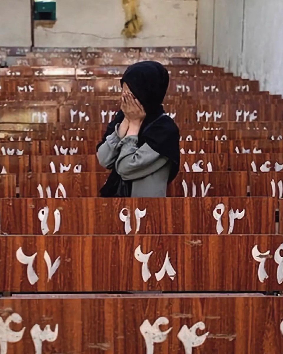 SinghJee_'s tweet photo. @khanumarfa Glimpses of Islamic Republic 

A Hazara girl cries in an empty classroom where her classmates once sat. 35 youth were killed by a terror attack Friday in Kabul 🇦🇫  👇

Now killing their own daughters &amp; sisters

Scenario of a Country's 
ruled by Sharia Law 👇👇

Horrific !! https://t.co/SHDA8QhNxQ