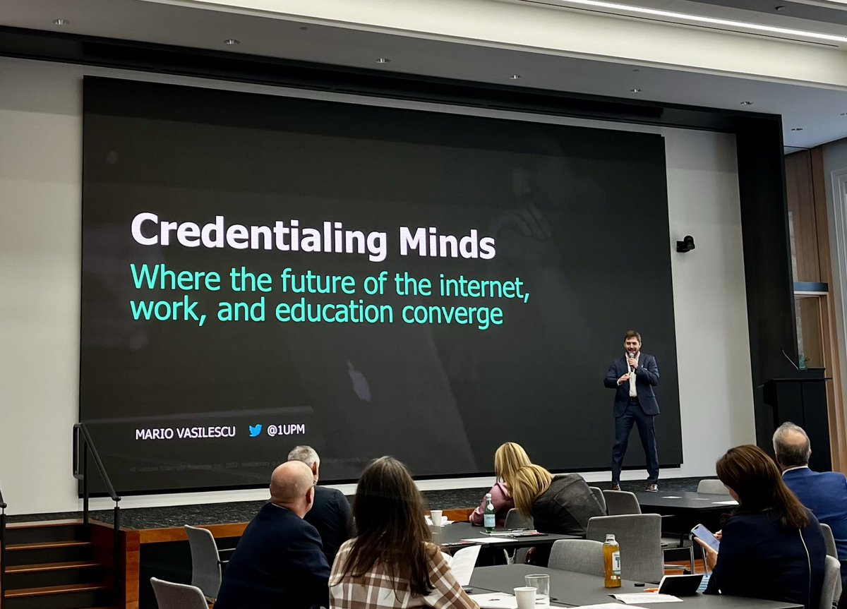 LetsTalkSkills's tweet photo. "What if you had a Fitbit for your mind? What if you could track how your information diet is affecting your mood?" - Mario Vasilescu, CEO &amp; Co-Founder, @Readocracy #GTS22 https://t.co/dIWpDuqby3