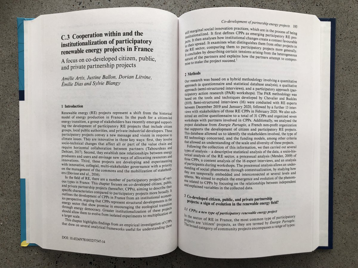 Nouvelle publication ! Un chapitre d'ouvrage co-écrit sur les projets d'énergie renouvelable en codéveloppement qui associent des citoyen.nes, des collectivités publiques et un développeur privé. Une expérience française soutenue par @EnergiePartagee <a href="/ademe/">ADEME</a> #Recherche #Energie