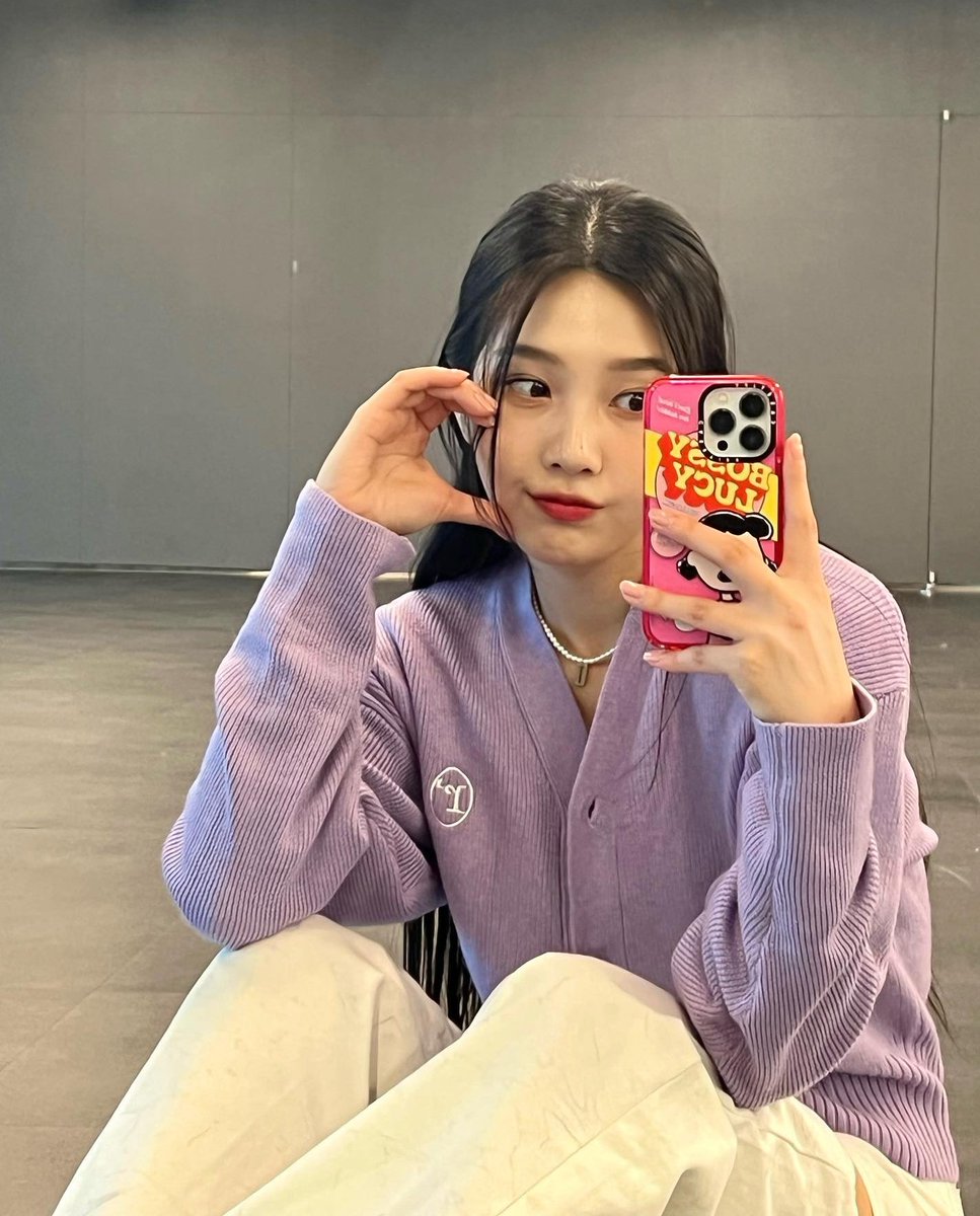 strawvivien's tweet photo. como dijeran las 𝑡wice: 𝑡ell 𝑚e ♡ 𝚠hat 𝚢ou 𝚠ant, 𝑡ell 𝑚e 𝚠hat 𝚢ou 𝑛eed para que el #ℬirth·𝑜𝑓·cåt sea eterno 🍵 ○ ꒱ y pueda sentir las #𝚛ed十𝕧i𝑏es que están en el aire, después de todo, se trata del esfuerzo de alguien que ni se bañó por tanto trabajo para hoy. https://t.co/oXETLNXFuw