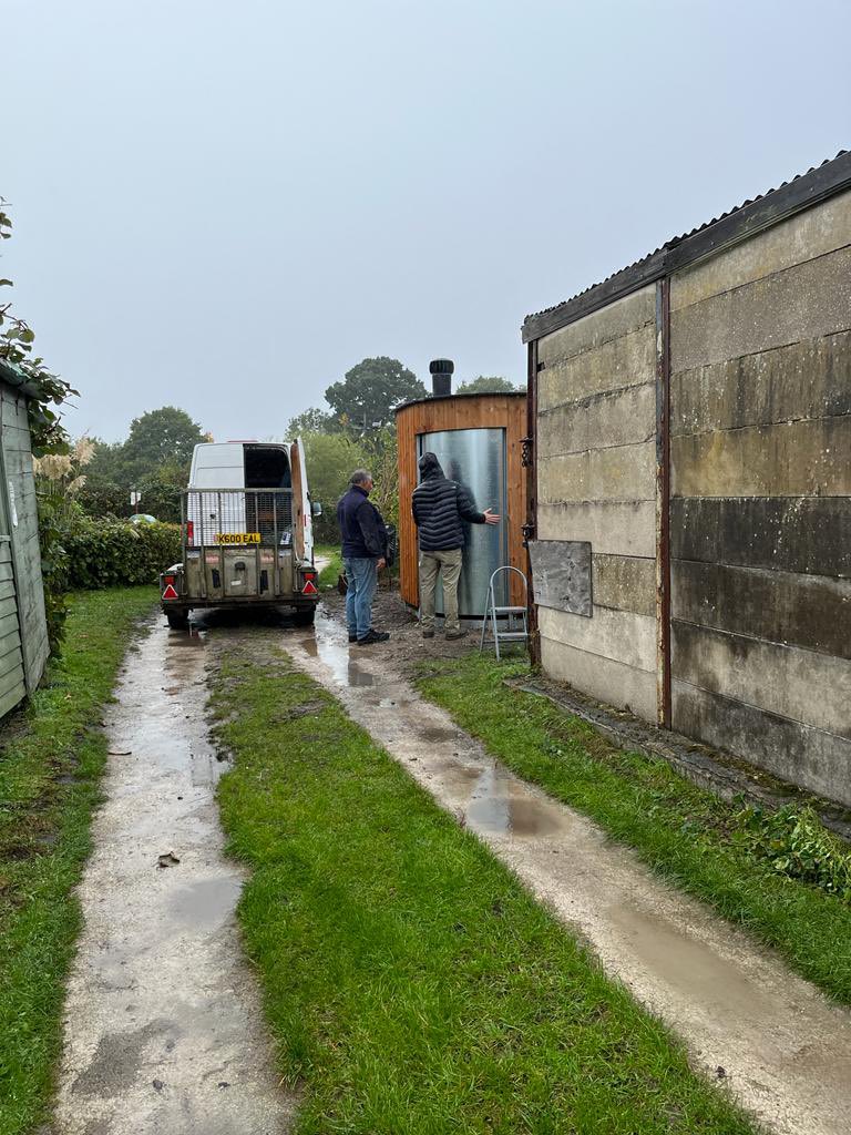 ARDAllotments's tweet image. The new loo on site is almost complete, one of our helpers tested it out - for height only!  @TNLCommFund @Foundation_DBS #allotment #allotments #allotmentlife #growyourown #allotmentlove #growyourownfood #allotmentsofinstagram #growfoodforfree #allotmentuk #allotmentgarden