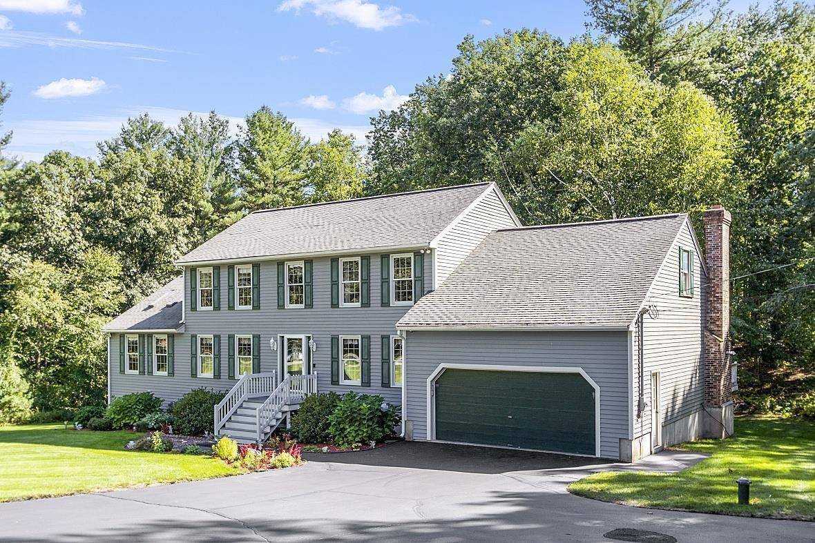 edbisson's tweet image. 14 Luann LN, Pelham, NH 03076 just hit the market! Take a look at this awesome space: search.bissoncastles.com/d8r30o7g