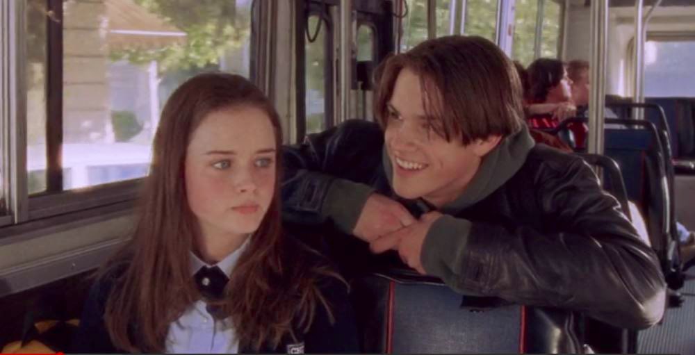FilmUpdates's tweet photo. 'Gilmore Girls' aired 22 years ago today. https://t.co/PONZwO5UQs