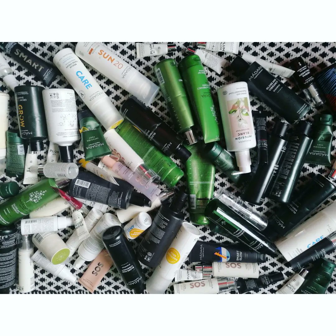 pakalninja's tweet photo. Par katru nodoto @madaracosmetics nodoto iepakojumu var atgūt 0,40€, ko izlietot viņu veikalā (ja 'maksā' depozītā, tad ir pilnā cena). 

Augustā iztukšoju savu pāris gadus krāto kasti, un mani 70+ iepakojumi 'pārvērtās' 30€ 'atlaidē' un piepildīja MADARAS iepakojumu grozu. https://t.co/DSAUqzbCxq