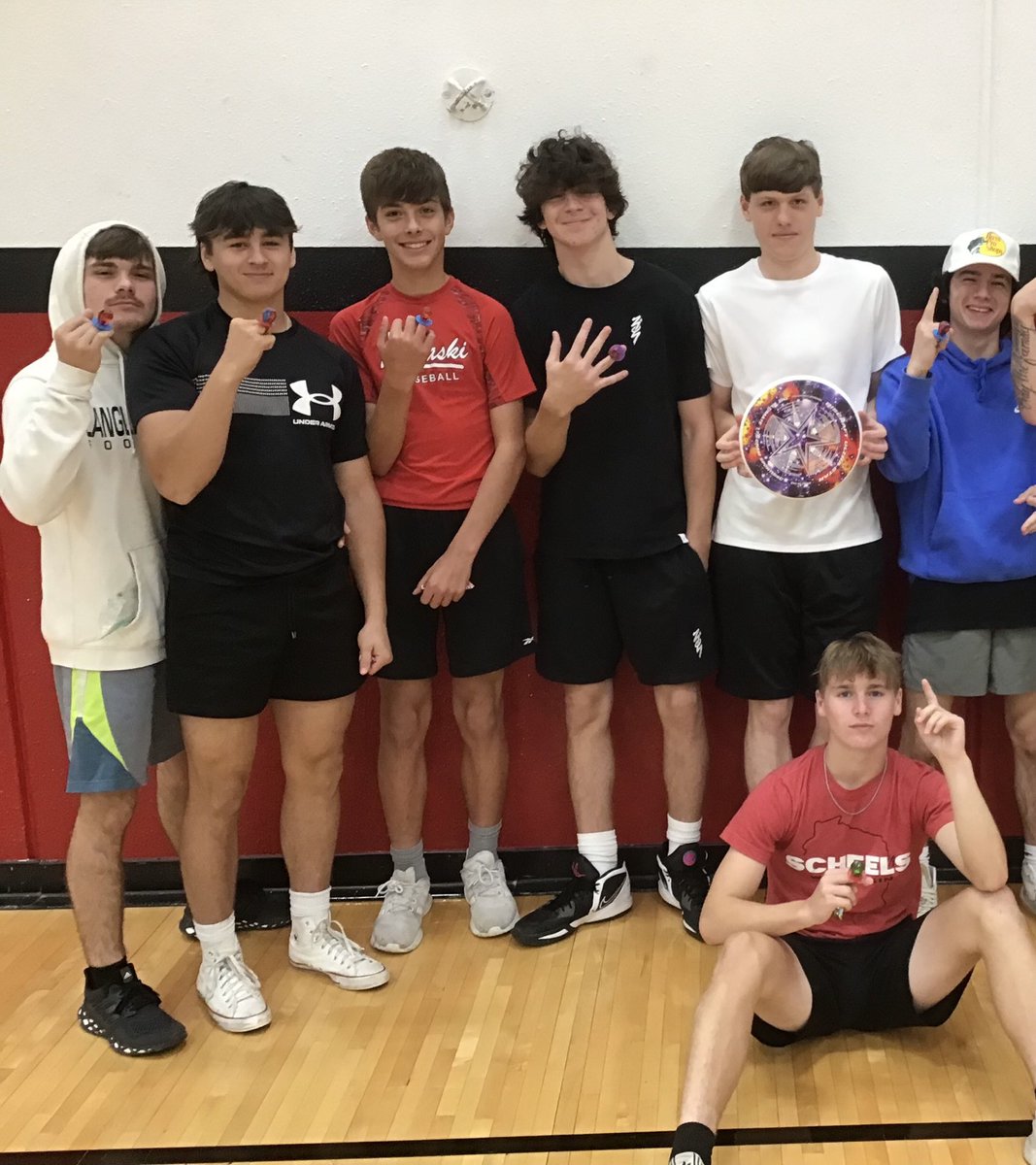 PulaskiPhyEd's tweet photo. Team Challenge Advanced Ultimate Frisbee Champs!
⁦@PCSD_PHS⁩ 
⁦@PulaskiRedSea⁩ 
#raiderstrong https://t.co/Ze0wk0dIx2