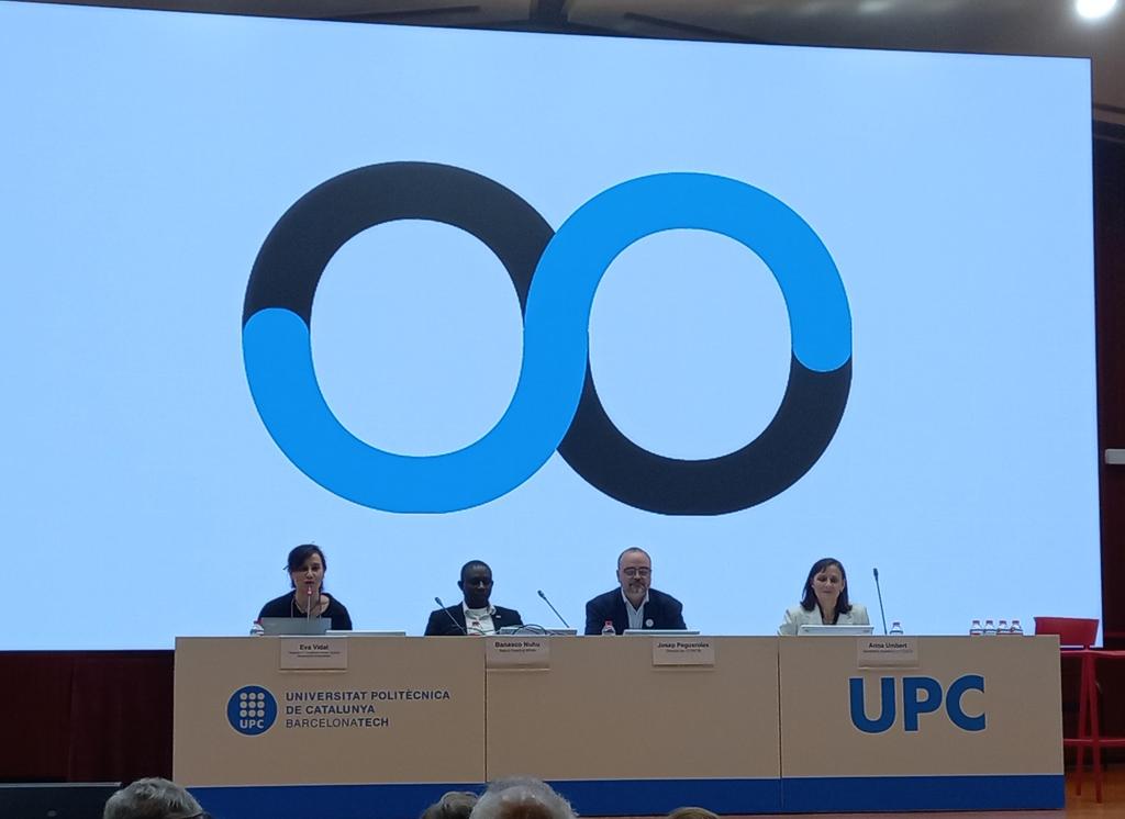 Presentació del nou logo d'<a href="/aucoop_upc/">AUCOOP</a>, un regal de <a href="/imagoMC/">Imago</a>