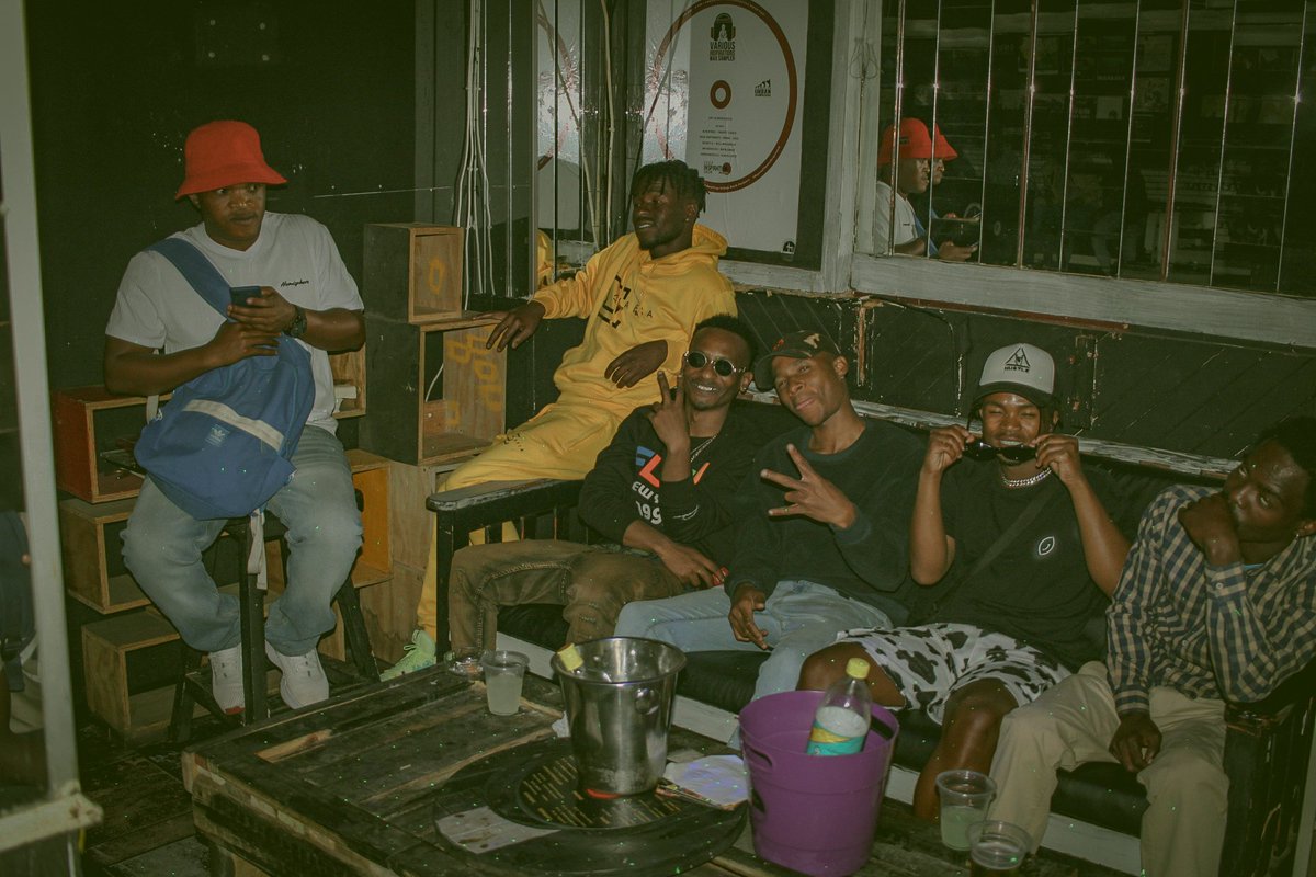 The week begins at the coolest bar. Joining us? 😎🍺

📍 13 Loveday &amp; Anderson Street, Marshall Town