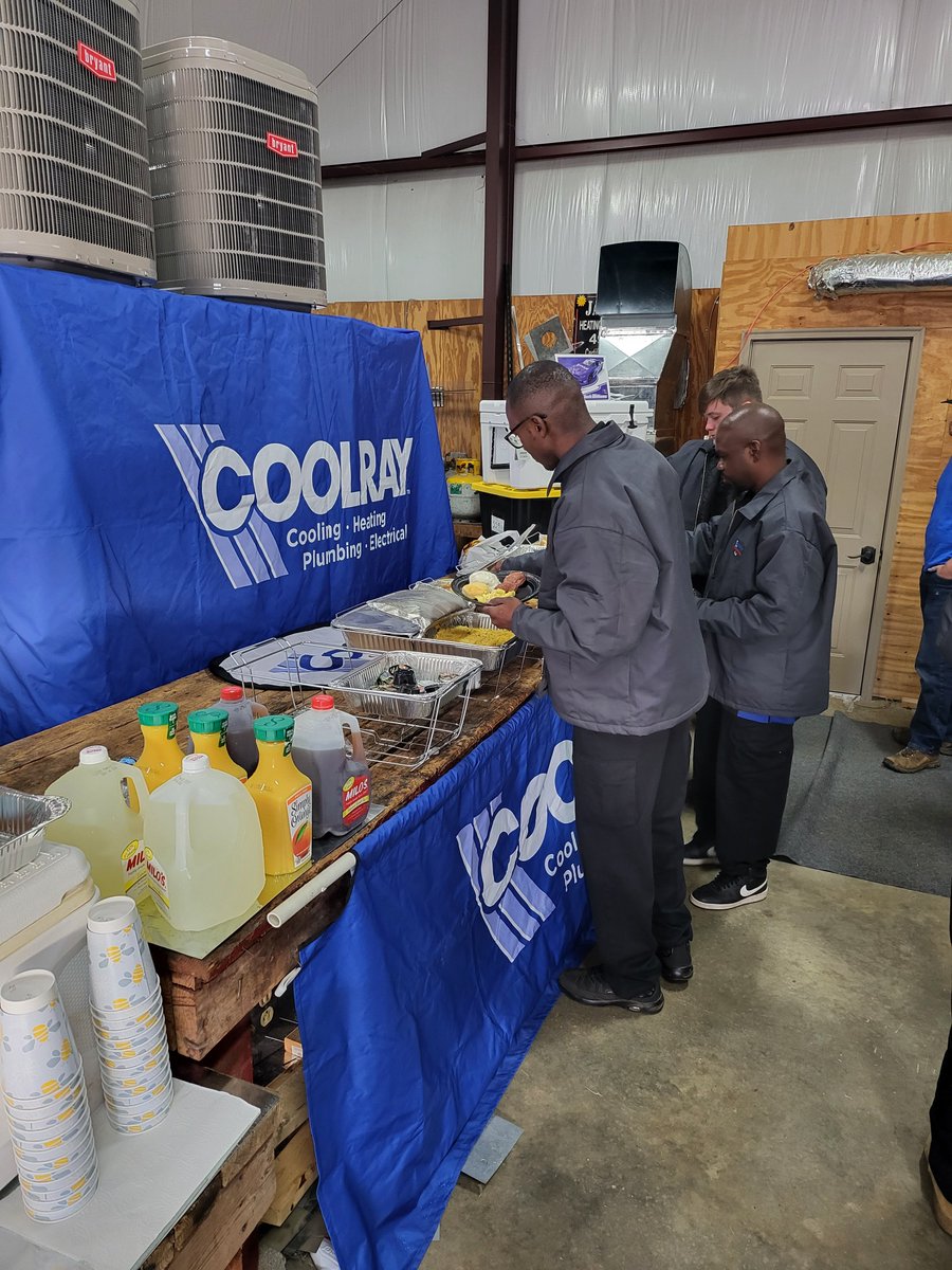 CoolrayService's tweet photo. The 'One Cool Summer' appreciation tour crossed over the state line into Alabama yesterday.

We were thrilled to celebrate the Birmingham team as they played a huge part in the record-breaking summer! #wrench_life https://t.co/RECA6kxWa6