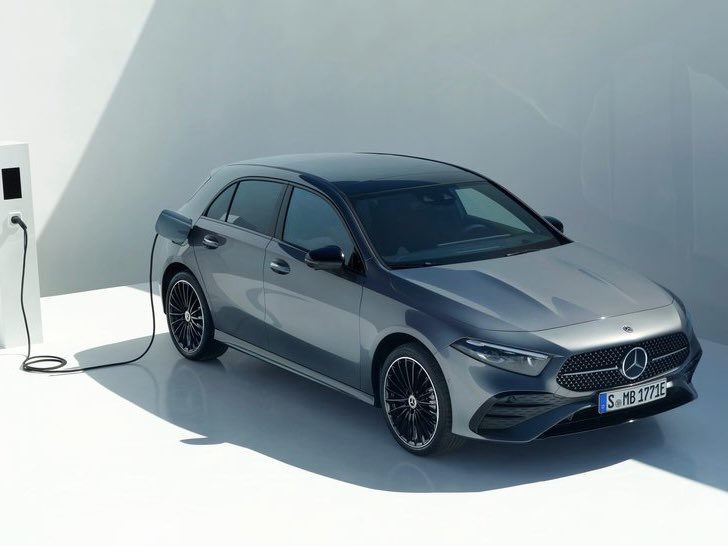 newotomobil's tweet photo. Mercedes-Benz A-Class (2023)...
#mercedes #aclass
#mercedesaclass
#mercedesaserisi
#mercedesaseries
#aserisi #newaserisi
#yenia #yeniaserisi
#mercedesa2022
#mercedesaclass2023
#aclass2023 #aserisi2023
#makyajlıaserisi
#aserisi2022 #newa
#mercedesaclass2022 https://t.co/w3xgulDlBF