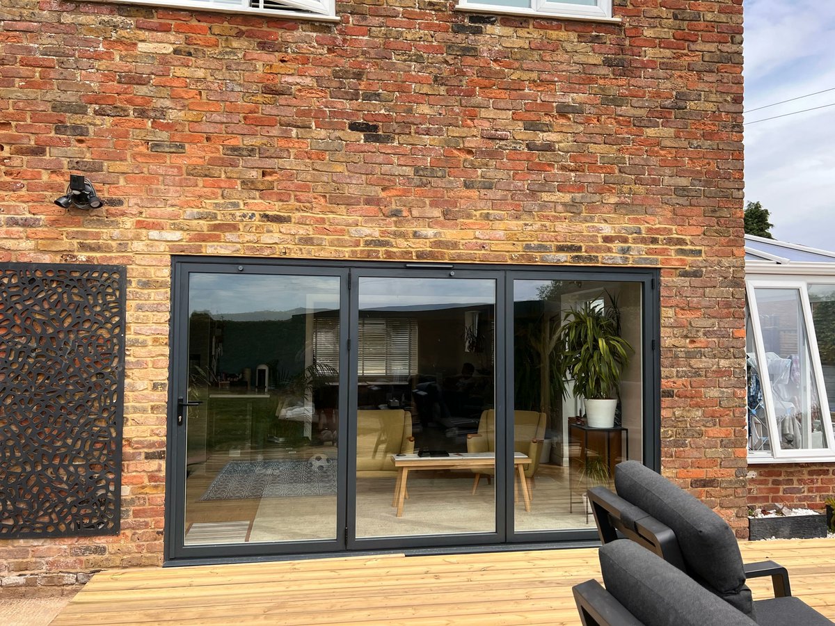 KornicheSystems's tweet photo. How gorgeous is this recent install by Chiltern Bi-folds &amp; Skylights Ltd 😍 
-
-
-
-
#designbuild #indooroutdoorliving #opendoorseason #insideoutproject #diyproject #housetohome #houserenovation #housereno #housestyling #homeaccount #builderssupportbuilders #buildersuk #tradeuk https://t.co/o72f8gktm7