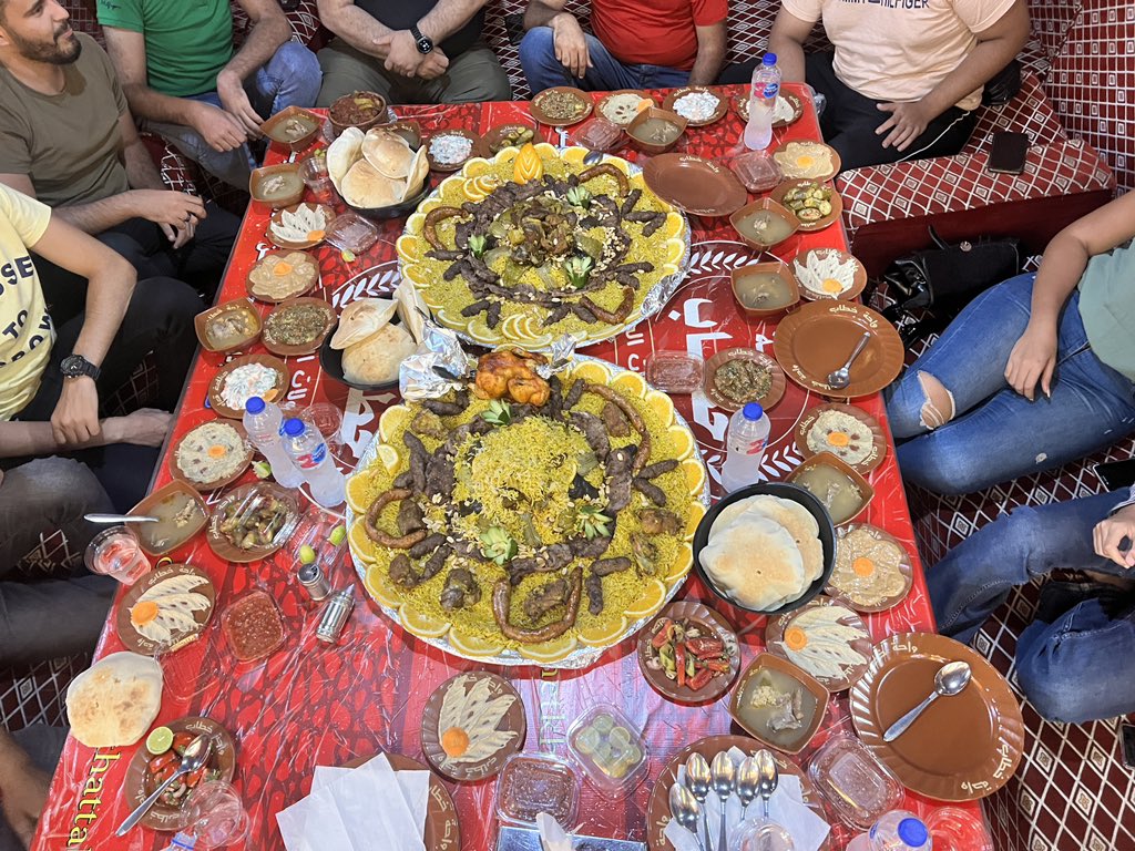 eslamelhadedy50's tweet photo. نحتفل بقا بالاعفاء 🤣🙅
#cyparta https://t.co/uh6aMvJJje